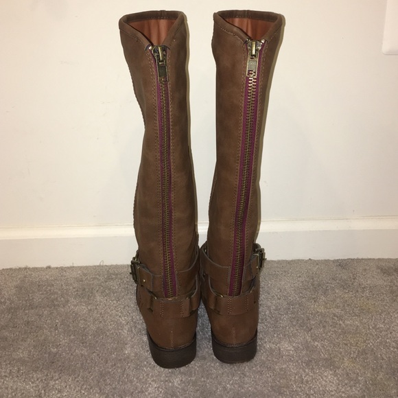 Steve Madden Boots - Picture 2 of 6